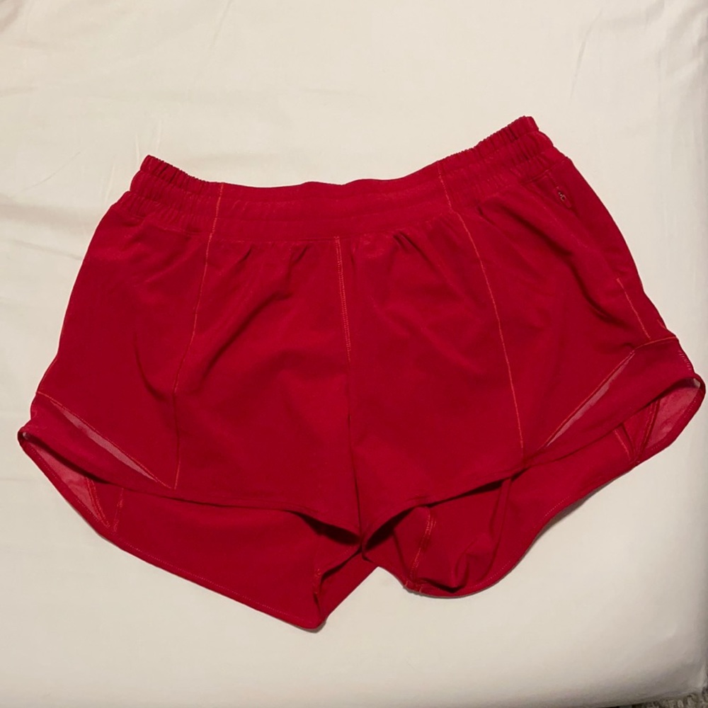 LuluLemon Hotty Hot Shorts 4”